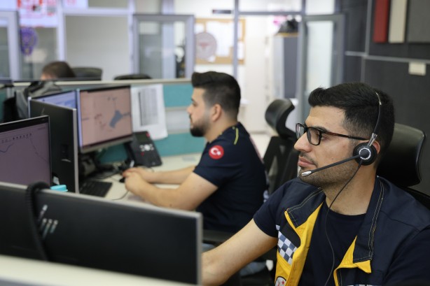 Foto - Yapmayın etmeyin bir gün sizi de yakar! 112 acil çağrı merkezine absürt sorular