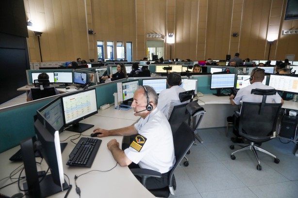 Foto - Yapmayın etmeyin bir gün sizi de yakar! 112 çağrı merkezine bakın ne sordular
