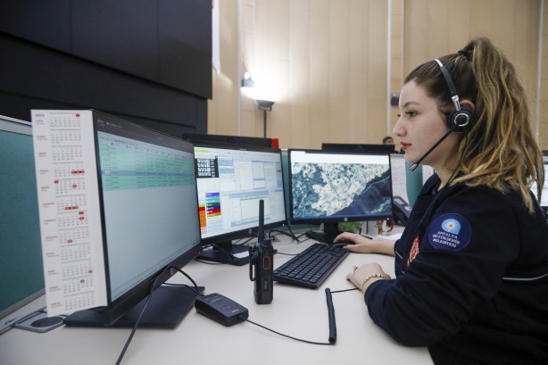 Yapmayın etmeyin bir gün sizi de yakar! 112 çağrı merkezine bakın ne sordular