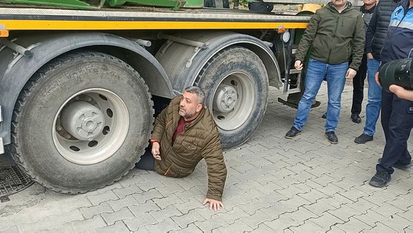 Foto - "Yapmazsam adam değilim" diyen CHP'li Tanju Özcan'a tepkiler çığ gibi! "Ölülere de saygısı yok"