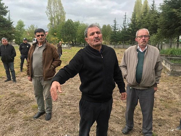 Foto - "Yapmazsam adam değilim" diyen CHP'li Tanju Özcan'a tepkiler çığ gibi! "Ölülere de saygısı yok"