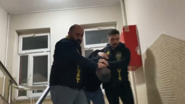 Foto - Yaptığı o rezillik mide bulandırmıştı! Alçak herif tutuklandı