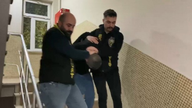 Foto - Yaptığı o rezillik mide bulandırmıştı! Alçak herif tutuklandı