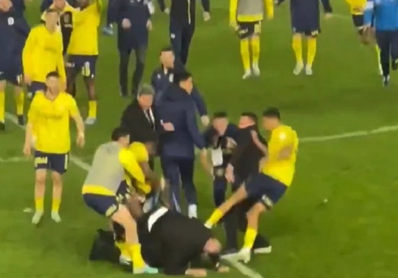 Yaptığı şey şok etmişti! Bu gerilim nasıl düşecek? O futbolcu için bunu istediler! Müthiş gelişme...