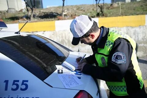 Foto - Yaptırmayan yanıyor cezası 6 bin 275 TL! Şimdilik 1 milyon araca ceza kesildi