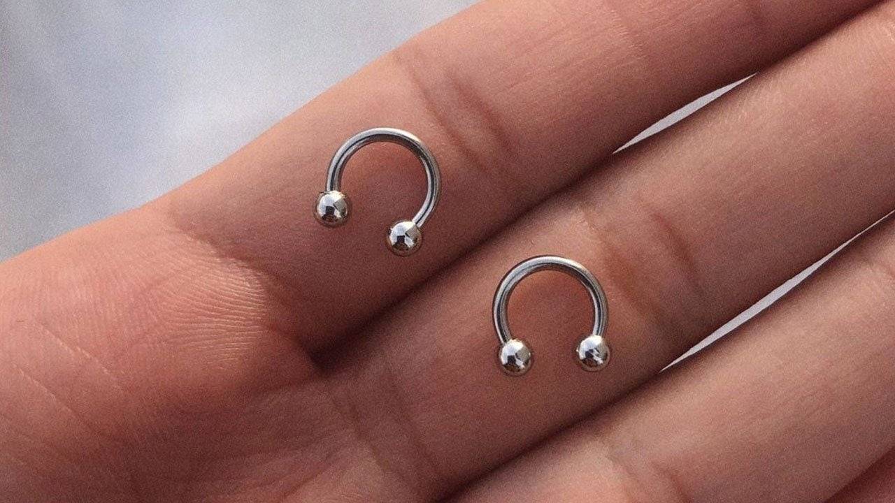 Foto - Yara izi ve doku hasarı hasarı oluşuyor! O kadınlar piercing yapmayı masun sanmasınlar: Uzmanlardan dikkat çeken uyarı