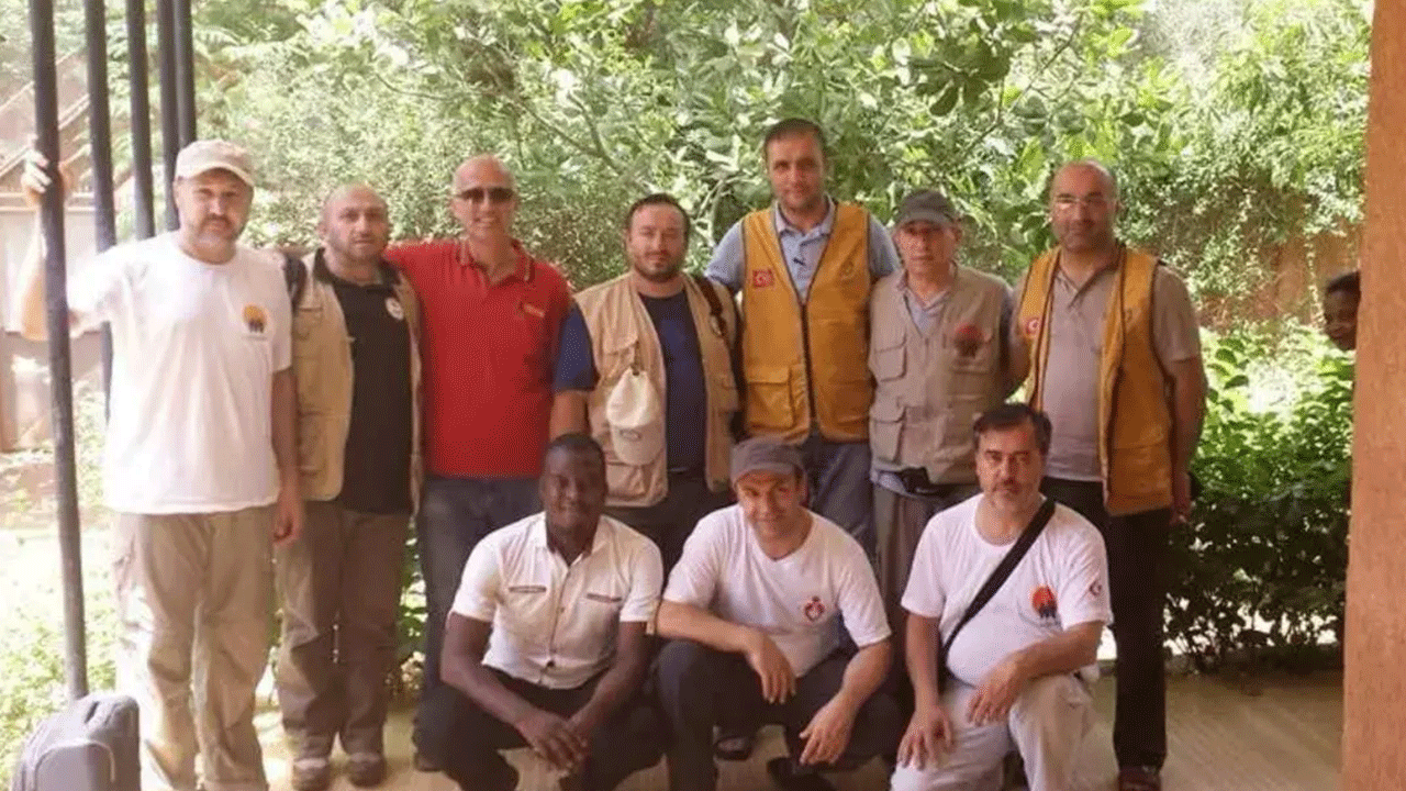 Foto - Yardım için gitmişlerdi: 2 Türk'ün cenazesi Türkiye'ye getirildi!