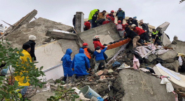 Foto - Yargı oyuncusu deprem felaketinde acı haberi aldı