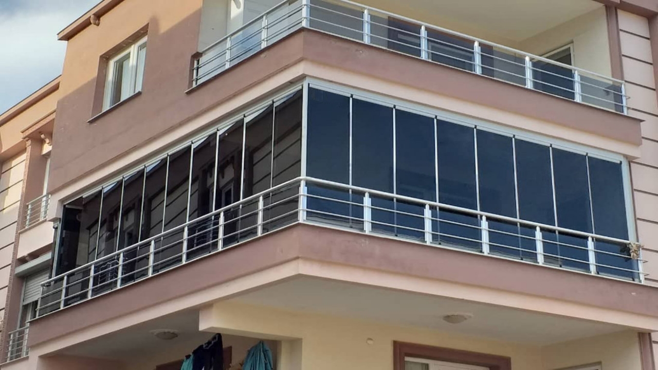 Yargıtay’dan şaşırtan cam balkon kararı! Kaçak yapı sayılacak