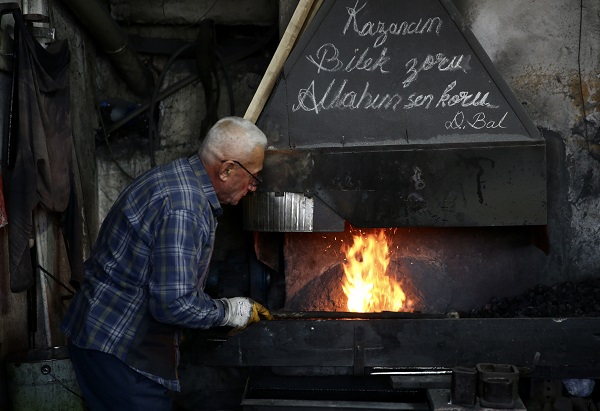 Foto - Yarım asırdır baltalar böyle şekilleniyor