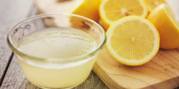 Foto - Yarım limonu topuğunuza sürüp bekleyin! Gördüğünüz etkiye inanamayacaksınız