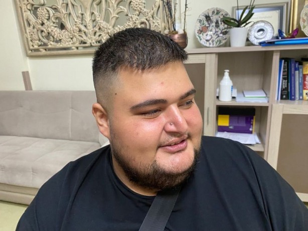 Foto - Yarışmaya katılmak için öyle bir şey yaptı ki... Şimdi hastane hastane dolaşıyor! Gaza gelmiş! Ne yaptın sen be Serkan 