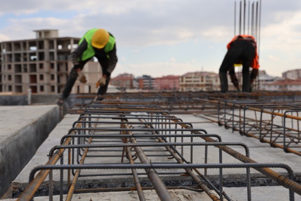 Foto - Yaş ortalaması giderek yükseliyor! İnşaat sektöründe büyük tehlike