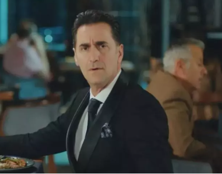 Foto - Yasak Elma'dan ayrılan ünlü oyuncu sonunda patladı! O sahne gerçekten saçmaydı, saygısızlıktı