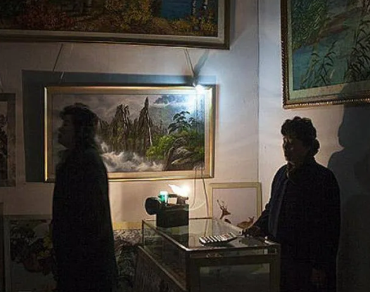 Foto - Yasak olmasına rağmen ortaya çıkardı! Nükleer gücü olan ülkede olay görüntüler