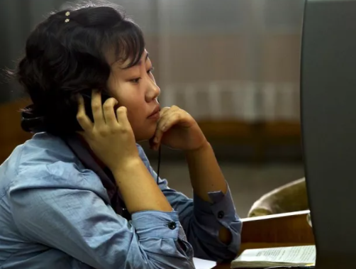 Foto - Yasak olmasına rağmen ortaya çıkardı! Nükleer gücü olan ülkede olay görüntüler