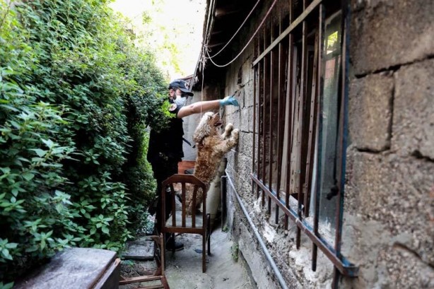 Foto - Yasak öncesi İstanbul sokaklarında nefes kesen operasyon