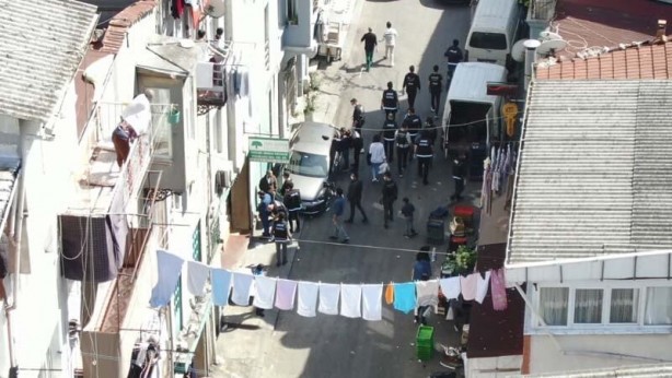 Foto - Yasak öncesi İstanbul sokaklarında nefes kesen operasyon