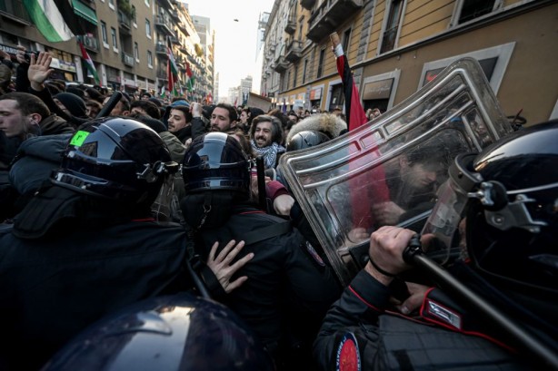 Foto - Yasaklanmasına rağmen binlerce kişi Filistin için sokaklarda