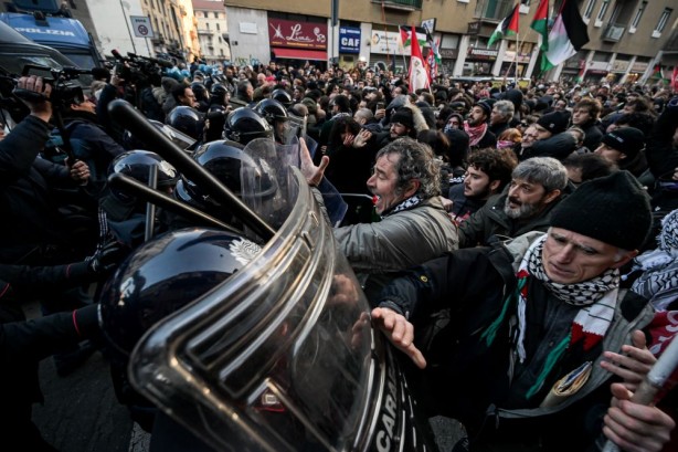 Foto - Yasaklanmasına rağmen binlerce kişi Filistin için sokaklarda