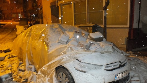 Yaşamı olumsuz etkiliyor! Şehirde fırtına