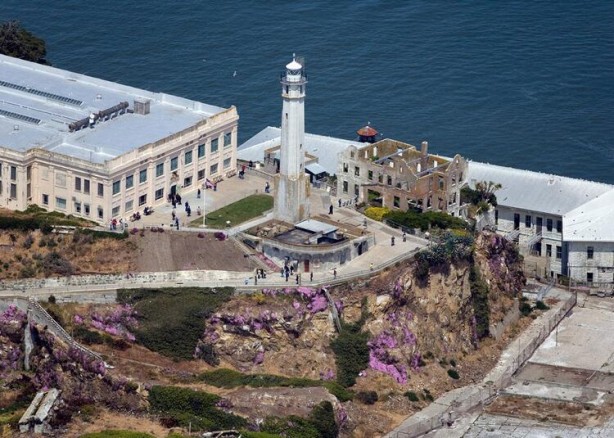 Foto - Yaşanan olaylar sonrası FBI harekete geçti! Kaçış tünelleri kazdılar! Bölgenin gizemi…