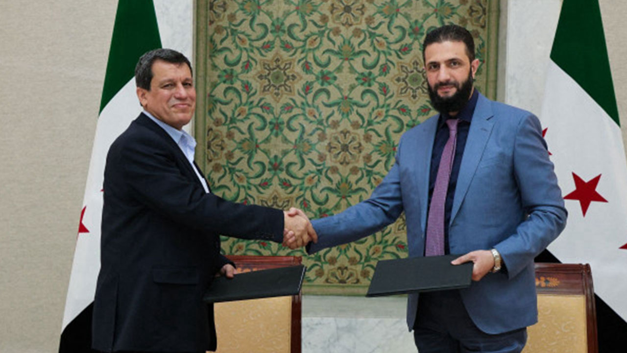 Foto - Türk kamuoyunu çileden çıkartacak gelişme! Neler oluyor: El Şara'nın yerine geçip özel af ilan etti