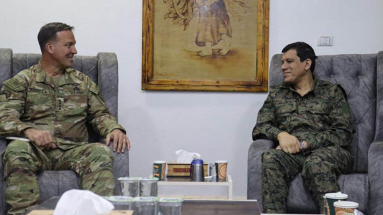 Foto - Türk kamuoyunu çileden çıkartacak gelişme! Neler oluyor: El Şara'nın yerine geçip özel af ilan etti