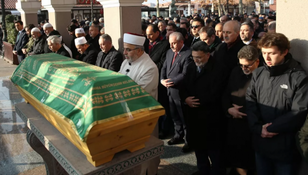 Yaşar Kaplan son yolculuğuna uğurlandı!