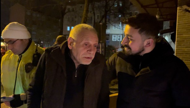 Foto - Yaşından başından utan! Hem alkollü hem pişkin