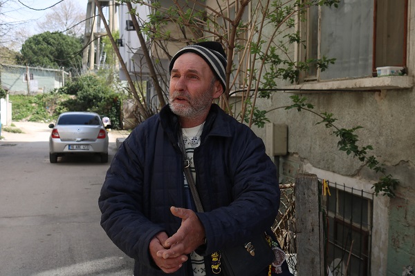 Foto - Yaşlı adamın içler acısı hali! Bir ev 8 senede bu hale nasıl gelir? 