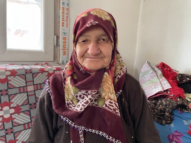 Foto - Yaşlı çift kefen parasını depremzedelere bağışladı!