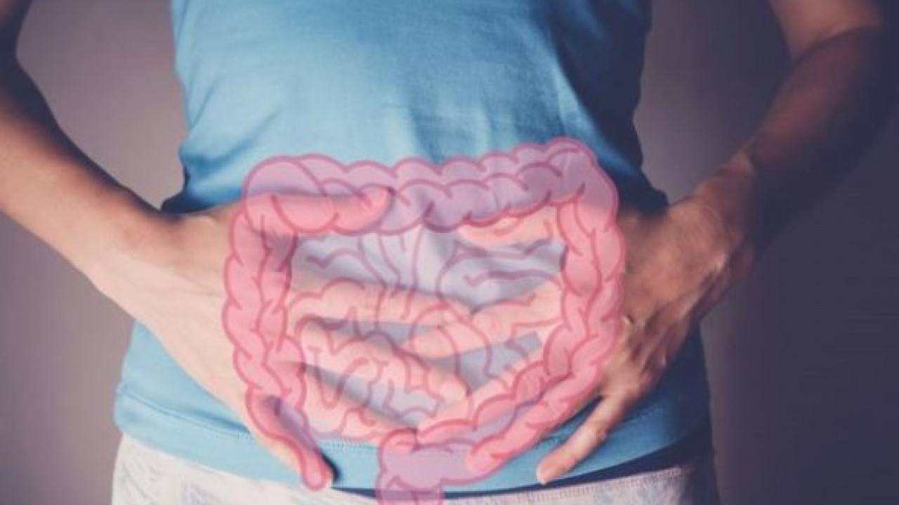 Yaşlı genç dinlemiyor! Bağırsak kanseri riski arttı