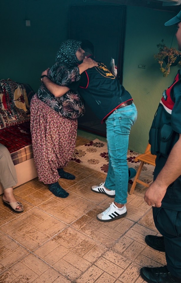 Yaşlı kadına öyle bir oyun yaptılar ki: Böyle dolandırıcılık şeytanın aklına gelmez!