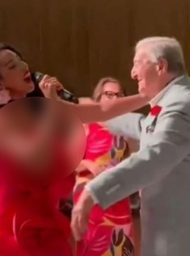 Foto - Yaşlı Koç yaşına rağmen sabaha kadar tepindi