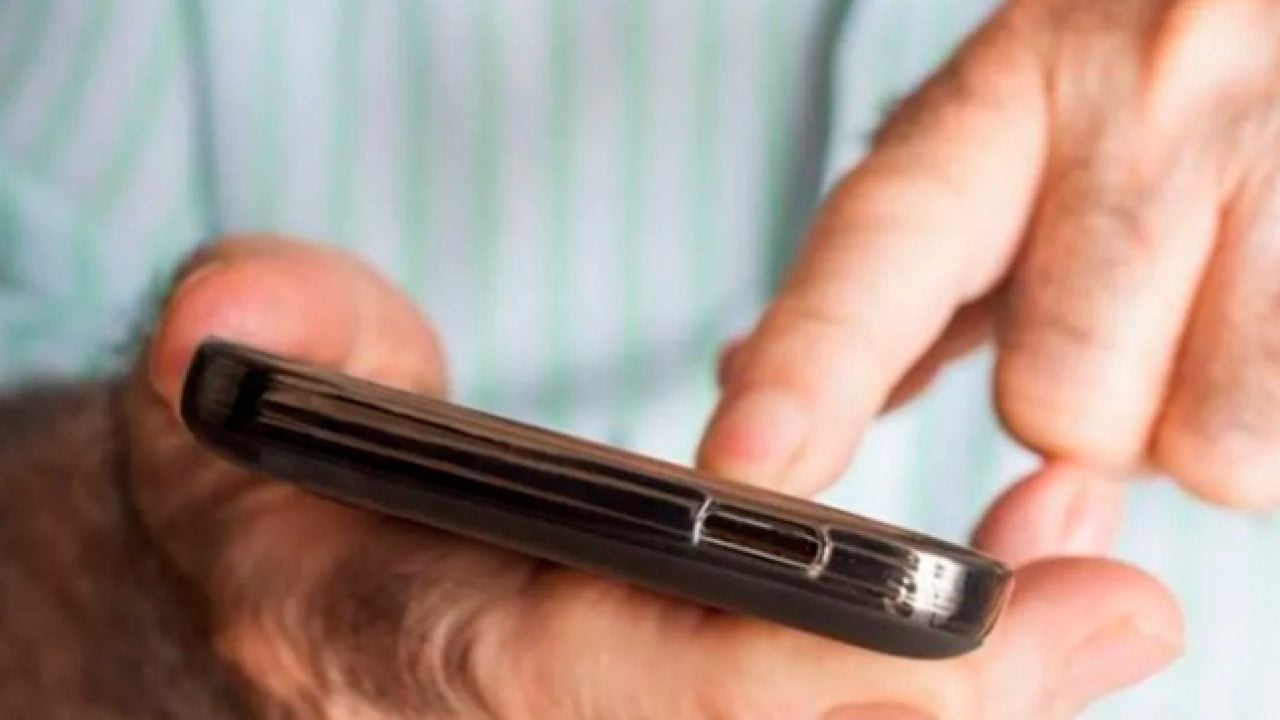 Foto - Yaşlılar gençleri tahtından ediyor: ‘Bırak şu telefonu artık’