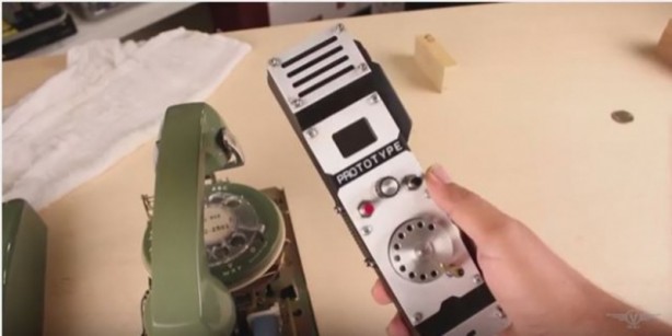 Foto - Yaşlılar için yapılan akıllara zarar telefon