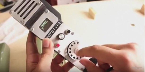 Foto - Yaşlılar için yapılan akıllara zarar telefon