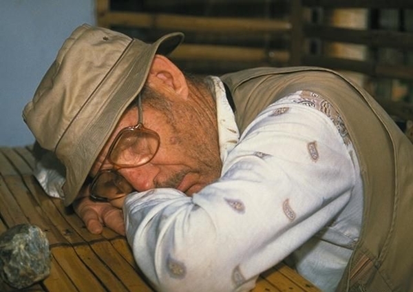 Foto - Yaşlılar neden daha az uyuyor?