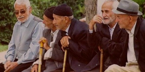 Foto - Yaşlılık aylığını kimler alır? 65 yaş aylığı alma şartları
