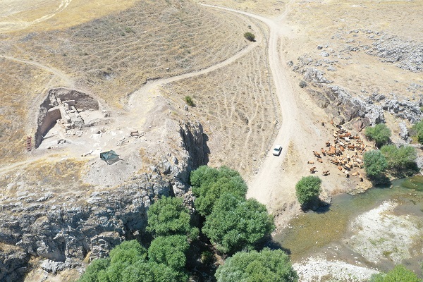 Foto - Yassıhöyük'te 6 bin yıllık kafatası bulundu