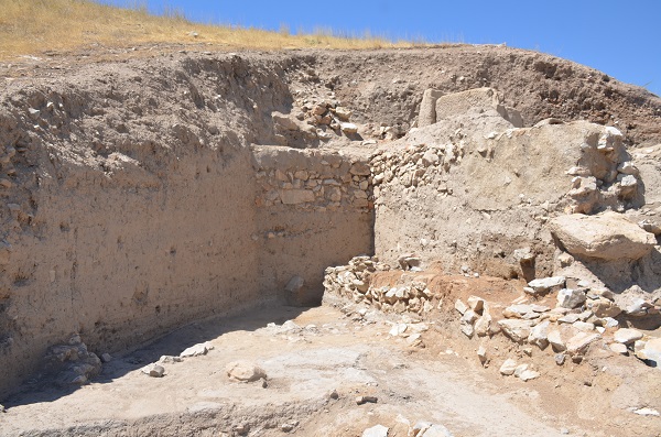 Foto - Yassıhöyük'te 6 bin yıllık kafatası bulundu