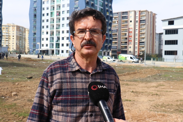 Foto - Yatacak yeriniz yok hainler! 4 yıllık binanın kolonları şaşkına çevirdi