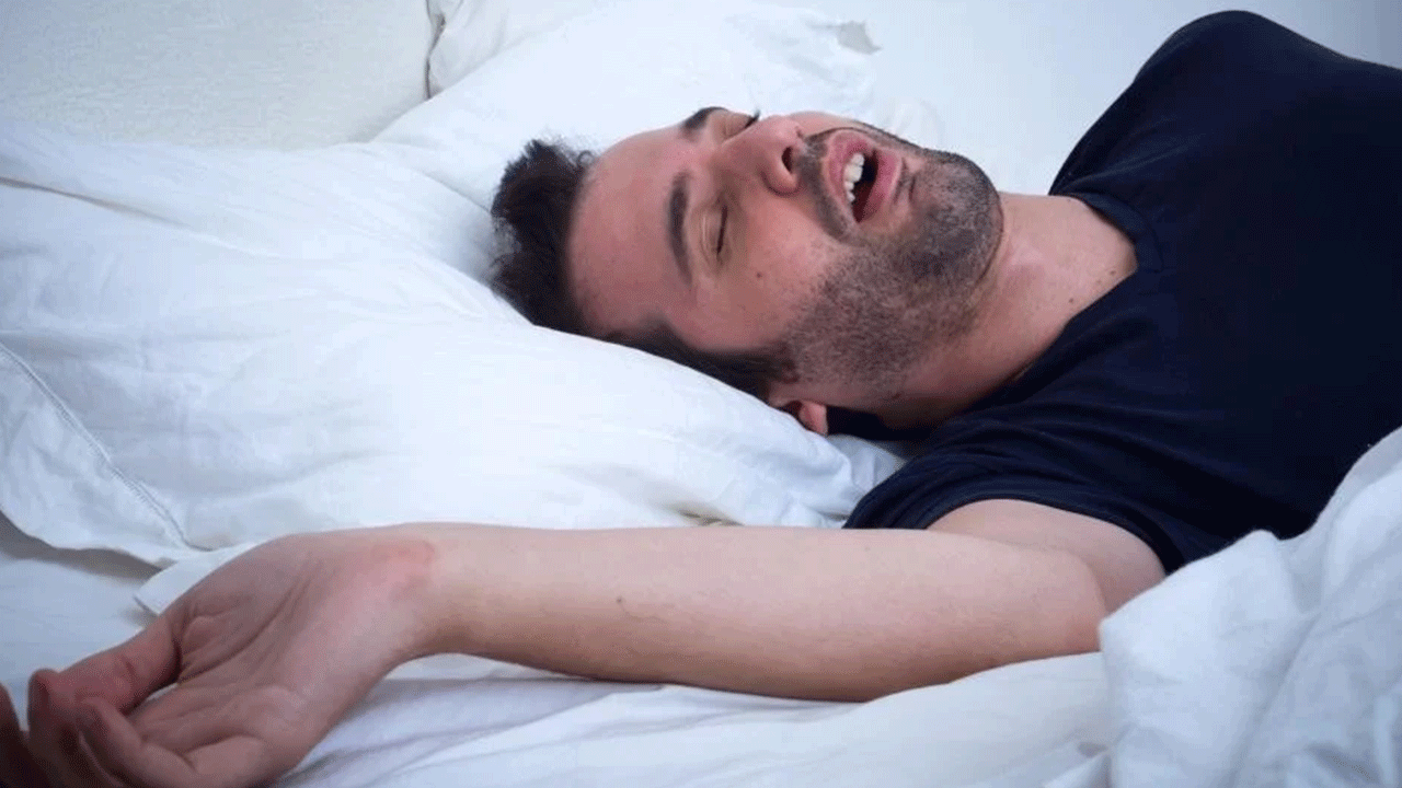 Yatakta saatlerce dönmeye son: İki dakika içinde uyumanın 4 kolay yolu!