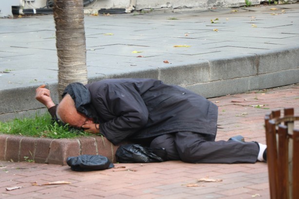 Foto - Yatarak para kazanmak ister misiniz? Bin euro verilecek