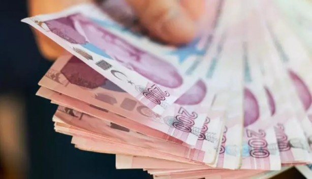 Yatırımcının beklediği haber geldi! Türk lirası mevduata uygulanan stopaj oranları değişti