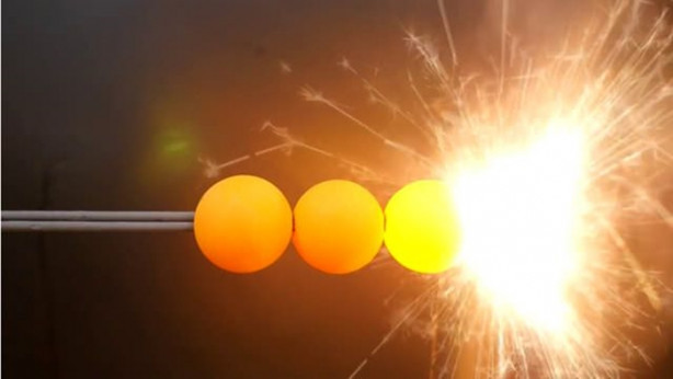 Foto - Yavaşlatılmış kamerayla çektiler! Maytap geçirip ateşe verdiler!