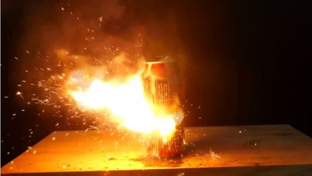 Foto - Yavaşlatılmış kamerayla çektiler! Maytap geçirip ateşe verdiler!