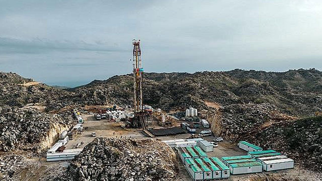 Foto - Yavuz Donat 'Orada petrol var' diyerek sitem etti: İnanmayan varsa gelsin görsün