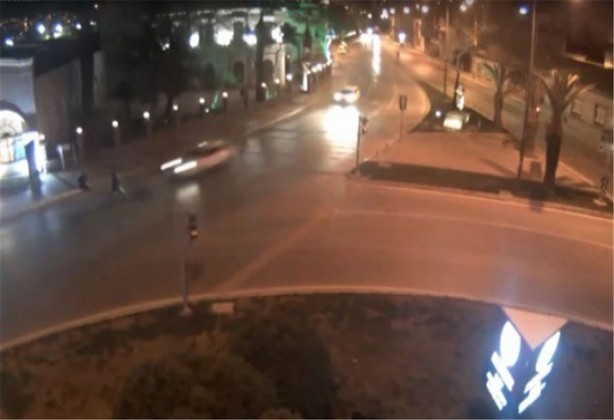 Yayaya çarpıp böyle kaçtı!